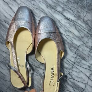 USED Chanel pink and blue metallic leather sling-backs EU36/US6